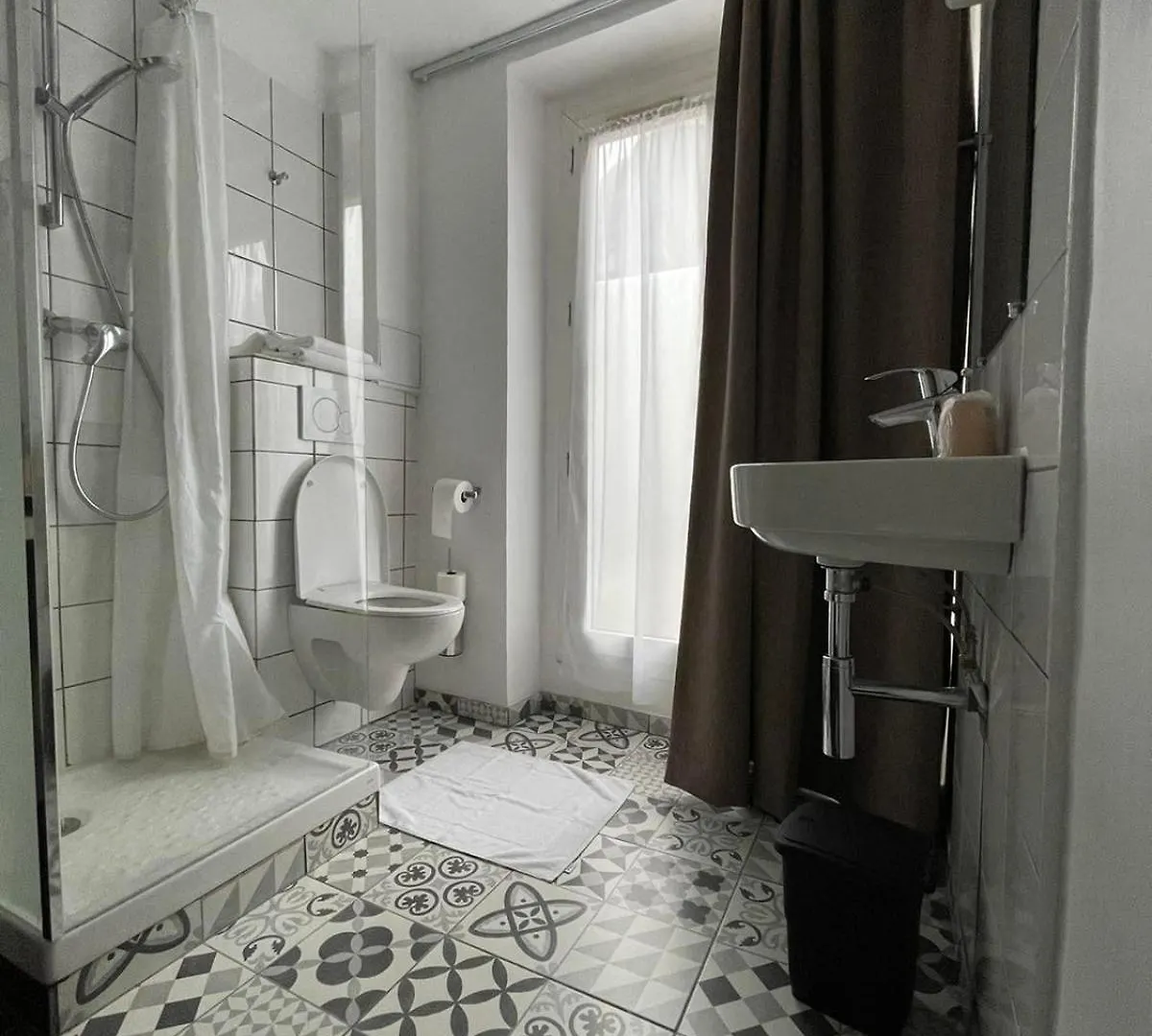 פריז Hotel De La Herse D'Or