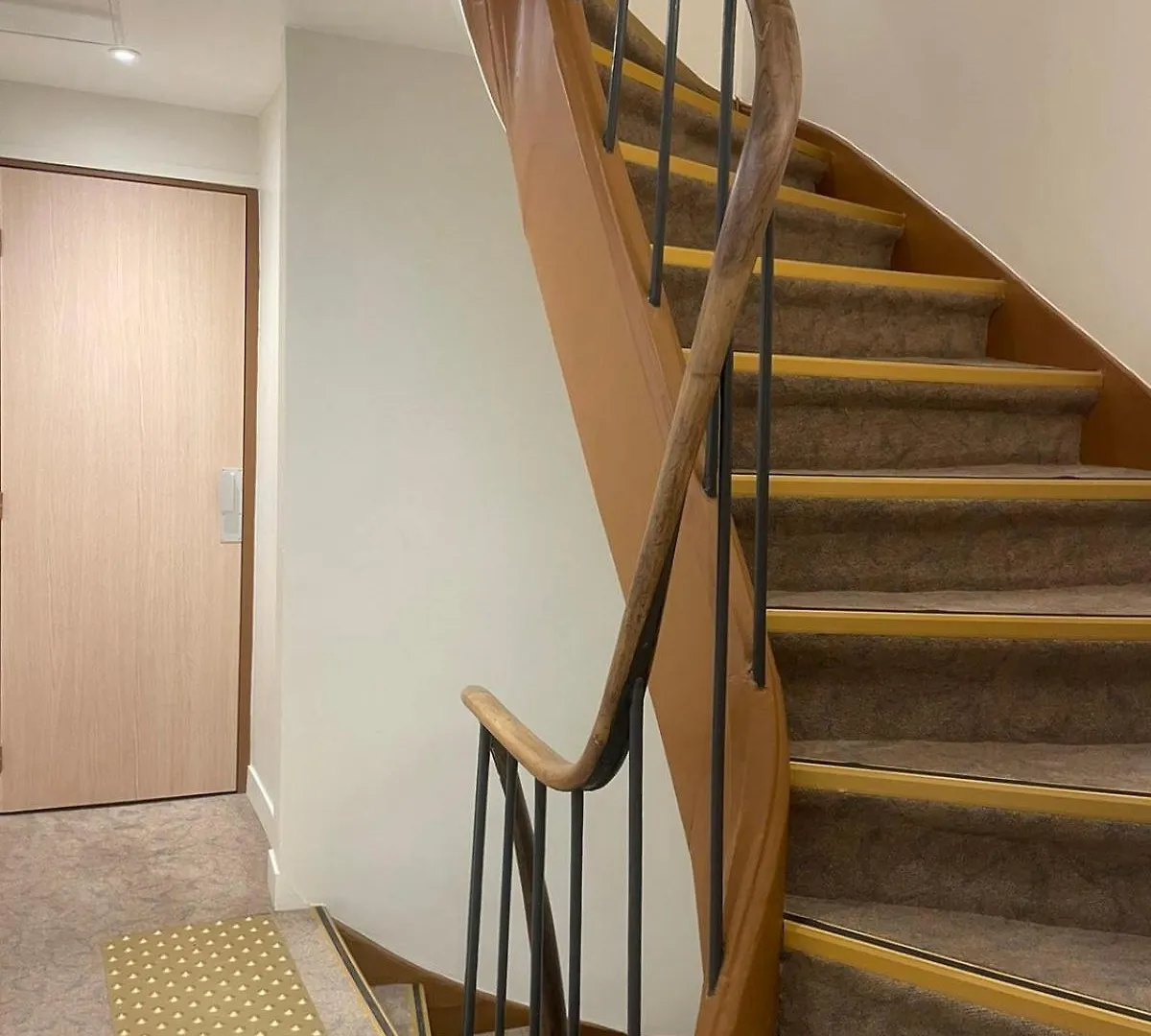 פריז Hotel De La Herse D'Or 3*,  צרפת