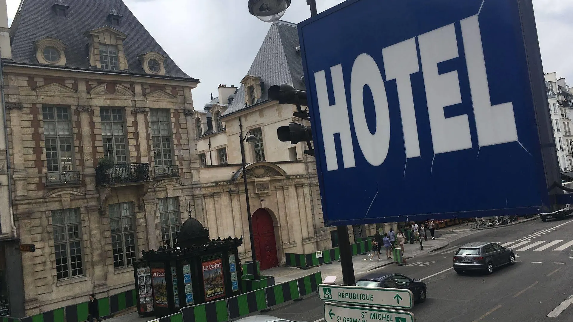 פריז Hotel De La Herse D'Or