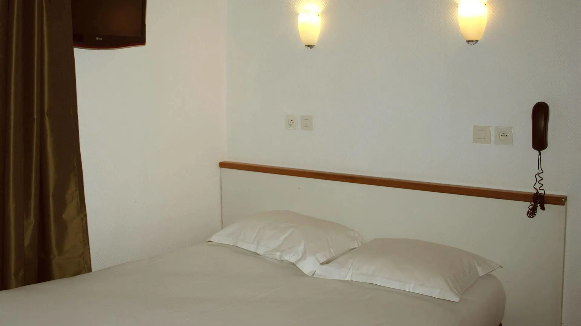 פריז Hotel De La Herse D'Or